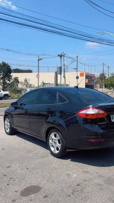 FORD FIESTA 1.6 SE SEDAN 16V FLEX 4P POWERSHIFT